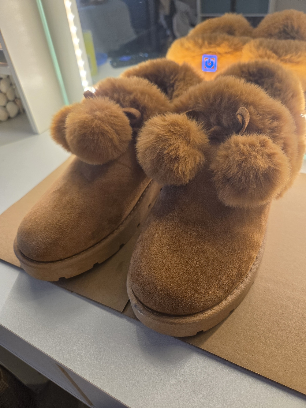 Rouge Helium Women's Suede Pom-Pom Slip-On Slippers - Brown